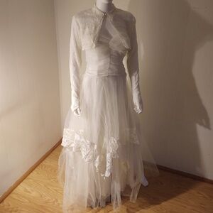 Vintage 1950 Wedding Dress, Lace, Bolero, Sweetheart Neckline, Layered Skirt